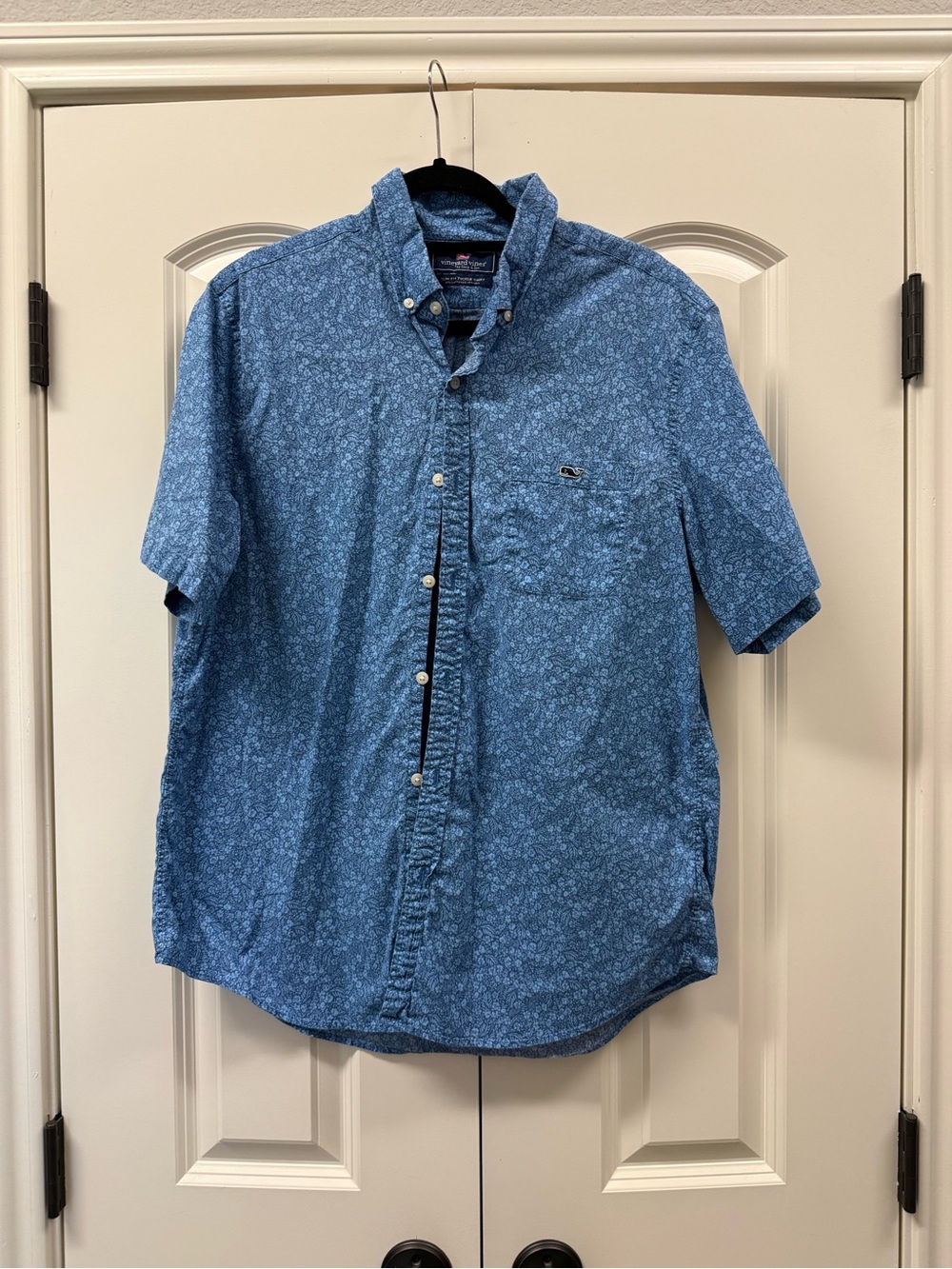 Vineyard Vines Blue Floral Slim Fit Tucker Short Sleeve Button Down Shirt